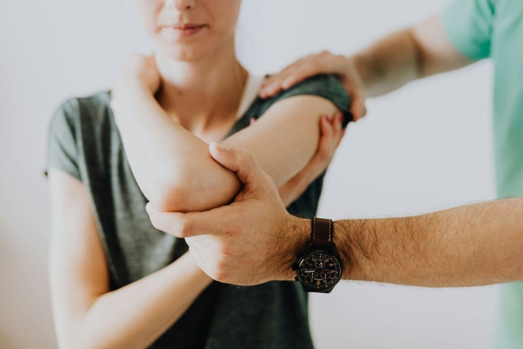 Chiropractor Answering Services: Keeping Your Practice Running While You Focus on Patients