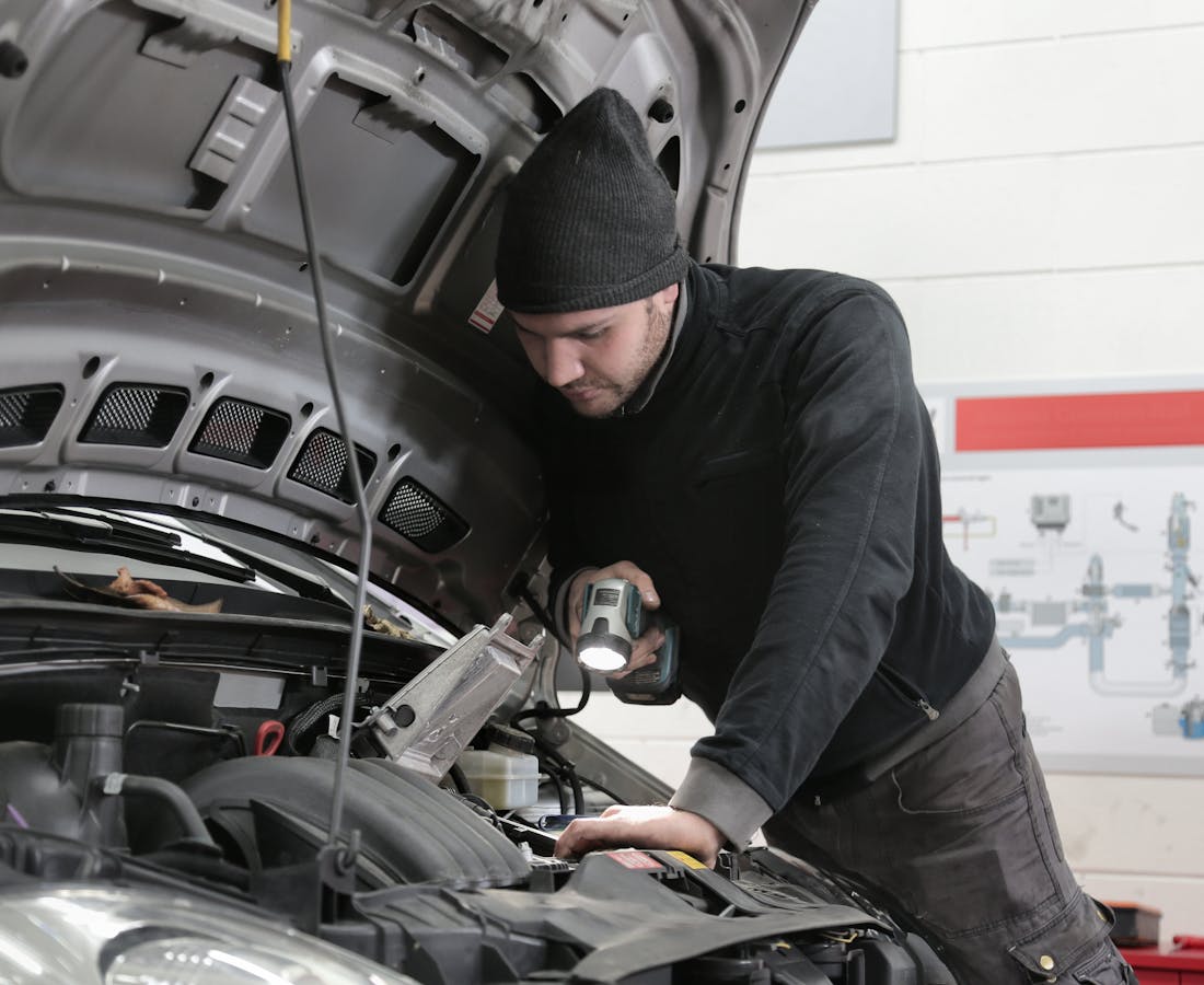 Automotive service technician